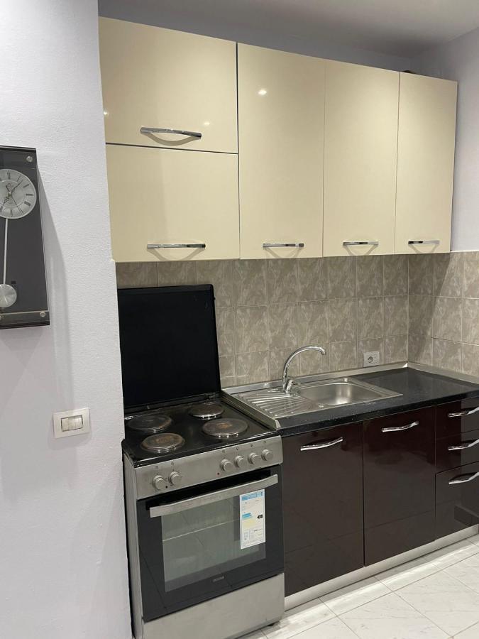 E&B Cosy Apartment Τίρανα Εξωτερικό φωτογραφία